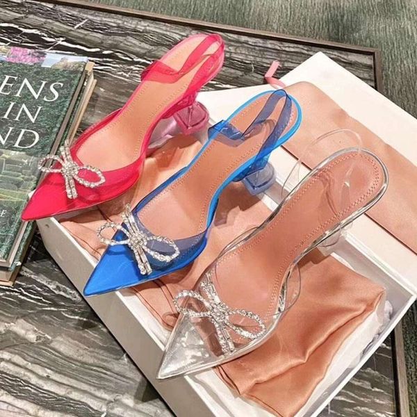 Baotou Netzrote Sandalen für Damen, neuer Sommer, superheiß, dünner Absatz, Schleife, transparenter Kristall, High Heels ins Xian