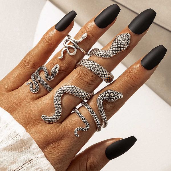 Anel de cobra masculino bonito e legal estilo punk cobra animal exagerado conjunto de quatro peças anel