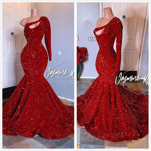 Rote One-Shoulder-Pailletten-Meerjungfrau-Abschlussballkleider, glitzernde lange Ärmel, gerafftes Abendkleid, formelle Party-Kleider in Übergröße, BC