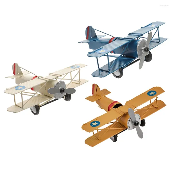 Figurine decorative Modello di aereo in metallo vintage Puntelli per bambini Giocattolo in ferro Retro Aliante Biplano Ciondolo Aereo A caso