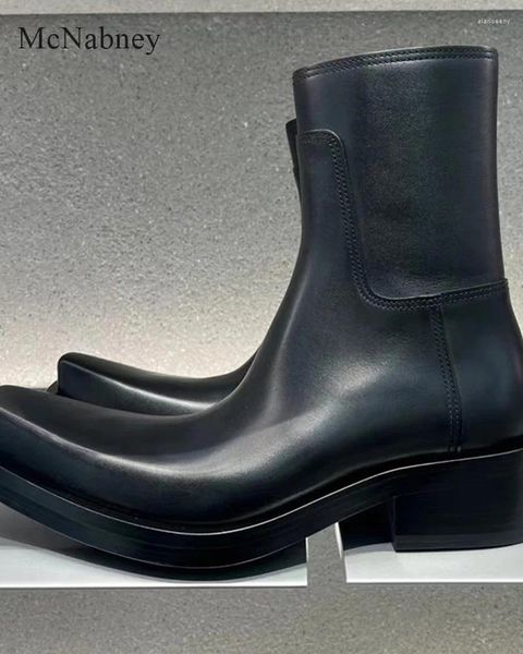 Botas 2024 Mulheres Negras Mid-Calf Square Toe Chunky Middle Heels Zipper Design Roma e Street Style Confortável Macio