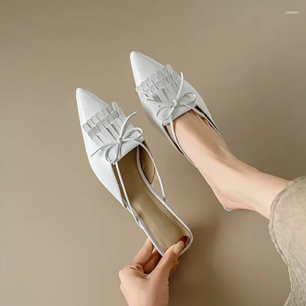 Chinelos verão mulheres mules split sapatos de couro para dedo apontado salto fino borlas sandálias capa moderna