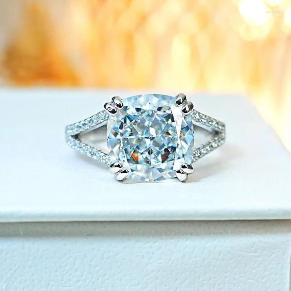 Anéis de cluster Princesa Fang Cut 925 Anel quadrado de prata conjunto de diamante de alto carbono versátil e design exclusivo