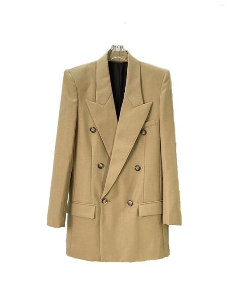 Женские куртки песочного цвета, курительный костюм, модный, комфортный, атмосферный, осень 2024, зима 1023