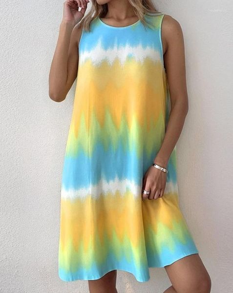 Vestidos casuais mulheres vestido de praia gravata tintura impressão sem mangas uma linha mini 2024 primavera / verão mais recente em torno do pescoço férias saia curta