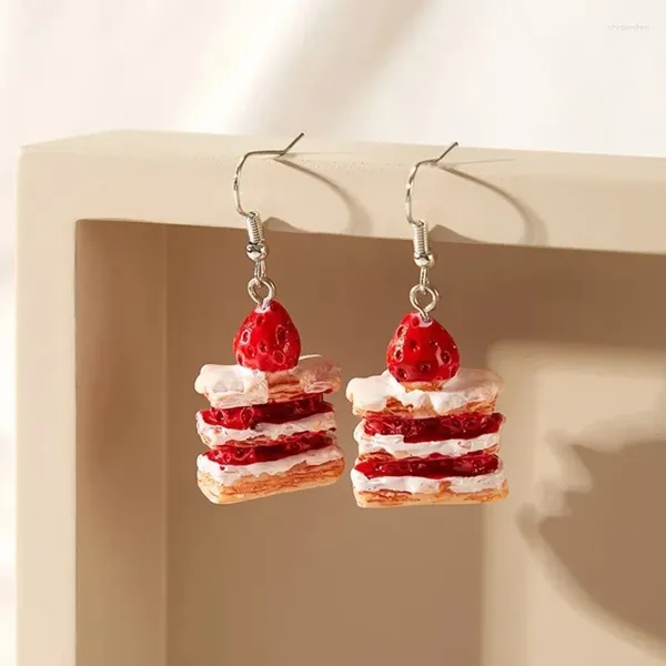 Orecchini pendenti Orecchini unici a forma di torta di fragole Pendenti con orecchini Accessori alla moda per ragazze
