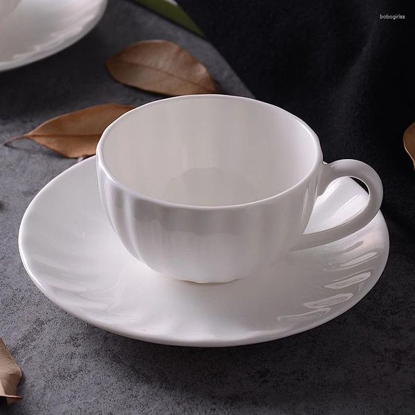 Tassen Untertassen 200ML Bone China Cafe Kaffeetasse Untertasse Set Neuheit Kürbis Design Halloween Dekor Fair Party Tee Taza