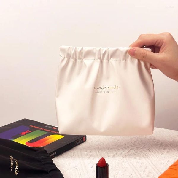 Sacos de armazenamento Bolsa de cosméticos Bolsa Senhoras Batom Sanitário Guardanapo Elástico Organizador Impermeável PU Portátil Linha de Dados Acessório