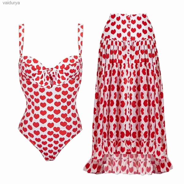 Conjunto de biquíni feminino com estampa de coração, duas peças, roupa de banho para praia, saia envoltória, corte baixo, plissado, trajes de banho yq240330