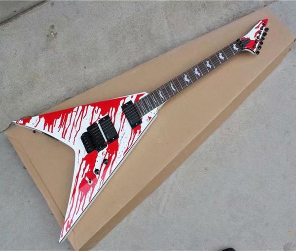 Weiße V-förmige E-Gitarre mit BlutmusterFloyd RoseGriffbrett aus PalisanderKann nach Wunsch individuell angepasst werden9456337