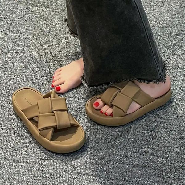 Sandalen 37-38 Rutschfeste Damen Luxus Strand Flip Flop Schuhe Vintage Sneakers Sport Sports-et-leisure Sapateni Sapatenos Modelle