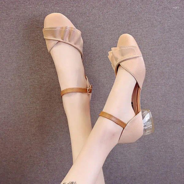 Casual Schuhe Für Büro Arbeit Runde Kappe Spitze Schnallen Mit Medium Heels Sommer 2024 frauen Schuhe Sandalen Frau F bieten