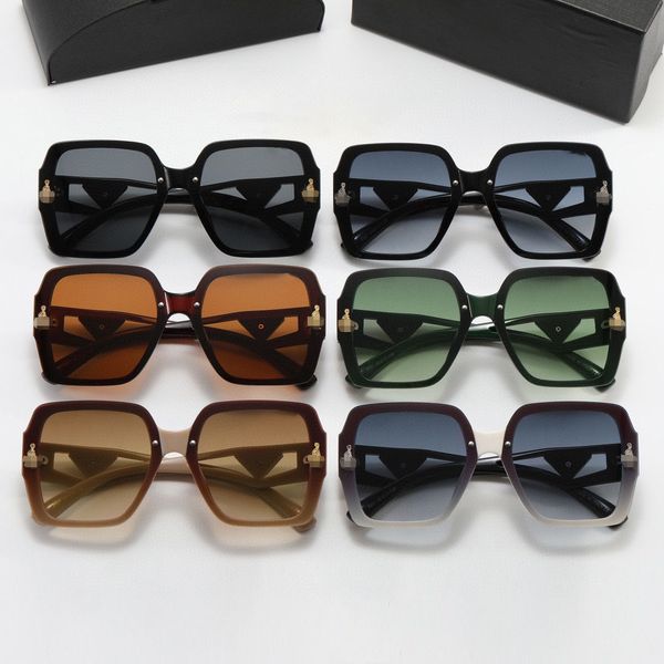 Óculos de sol Designer diário fashion Acompanhando a tendência óculos casuais, com caixa por padrão mesmo estilo masculino e feminino