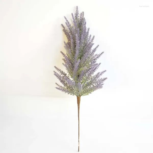 Fiori decorativi mazzi artificiali di lavanda vengono utilizzati per matrimoni per decorare case coloniche, case natalizie e altre decorazioni festive