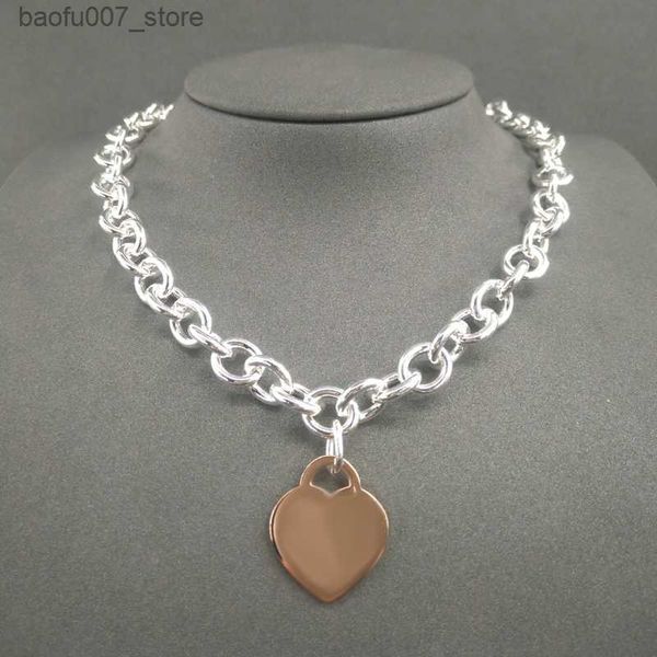 Collane con ciondolo Collana in argento sterling S925 per donna Collana classica con ciondolo a forma di cuore Collana con ciondoli a catena Collana di gioielli di marca di lusso Q0603Q240330