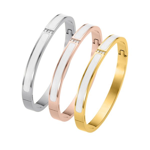 2024 Bracciale elettroplato inossidabile inossidabile minimalista 18K bracciale elettroplato non svanisce in acciaio in titanio personalizzato con braccialetto di colla a goccia bianca per donne