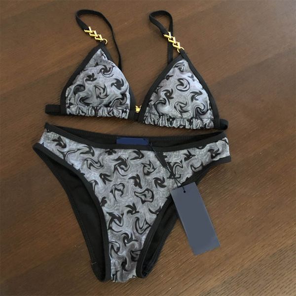 2024 Moda Tasarım Baskı Deseni Bikini Kadın Mayo Kadın Mayo İki Parçalı Metal Patchwork Bikini Set Plaj Giyim Mayo Takım