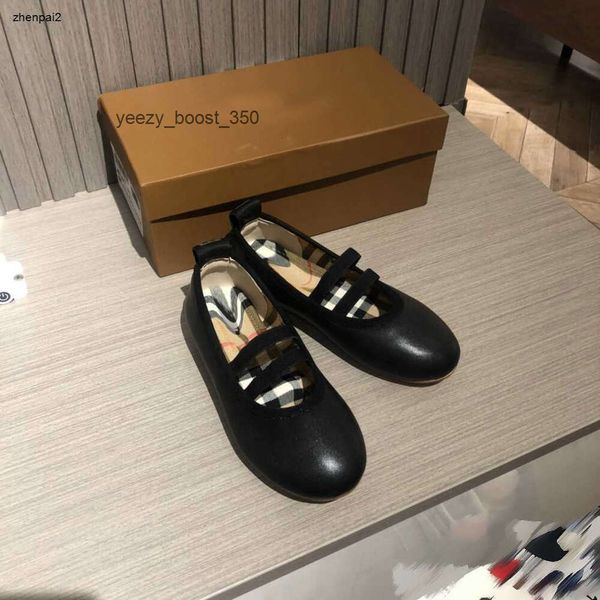 Burberrlies designer de luxo menina sapatos baixos cabeça redonda couro criança tênis tamanho 2635 padrão xadrez clássico sapatos de princesa para bebê incluindo caixa de sapato S