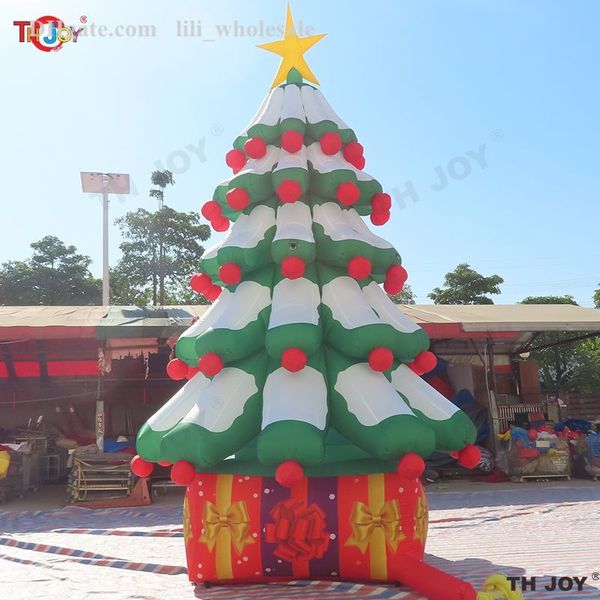 Großhandel 4m-/8m riesiger aufblasbarer Weihnachtsbaum mit Ornamenten für die Dekoration zu Hause/im Einkaufszentrum