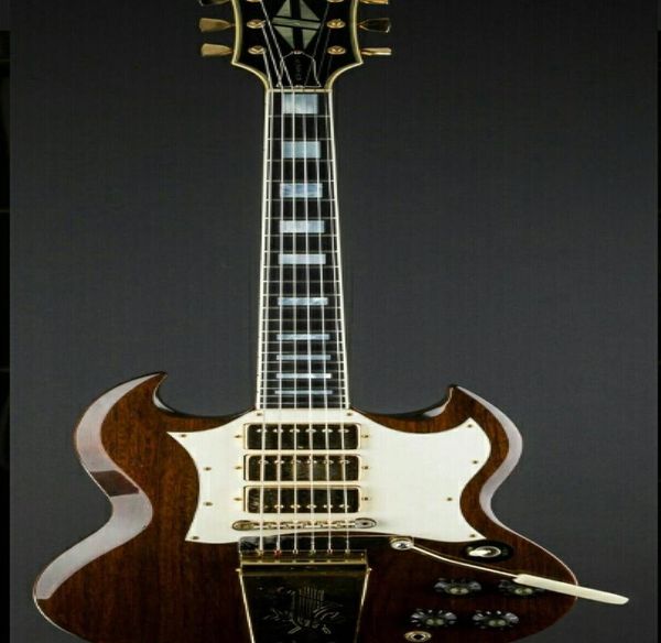 Custom Shop 1968 Walnut Brown Double Cutaway SG Guitarra Elétrica Versão Longa Maestro Vibrola Tremolo Bridge Whammy Bar Gold Har2901675