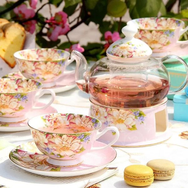 Set da tè con fiori in vetro Teiera bollita per uso domestico in stile europeo Tazza da tè nero Pomeriggio completo in ceramica Può essere riscaldato 240325