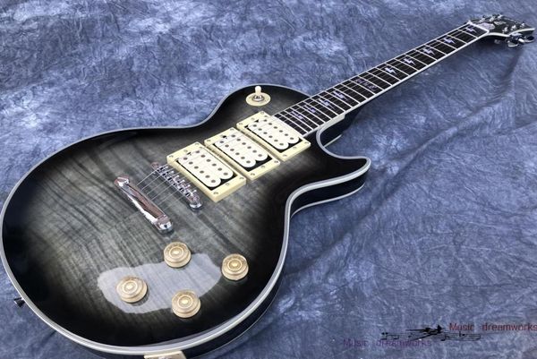 Custom shop Ace Frehley Signature 3 pickup Chitarra elettricaLegno di acero fiammato di alta qualitàColore nero graduale trasparente1562039