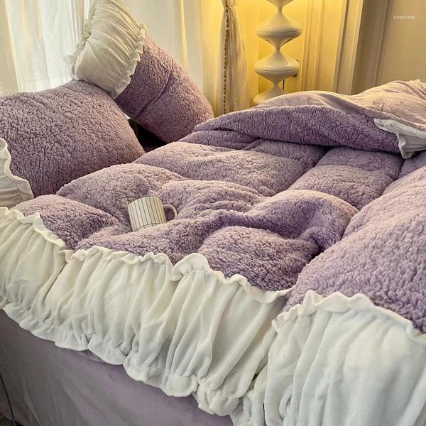 Conjuntos de cama Inverno Quente Conjunto Princesa Estilo Renda Capa de Edredão Francês Cordeiro Cashmere Leite Veludo Roupa de Cama Flanela Plana Twin King