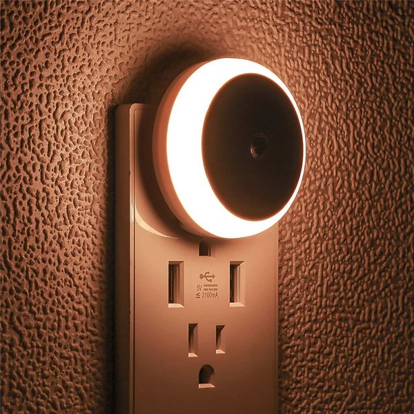 Plug de luz de luz redonda sensor noturno smart luz noturna quarto casa cozinha corredor escada de escada de escada para Dawn Sensor led led lâmpada lâmpada