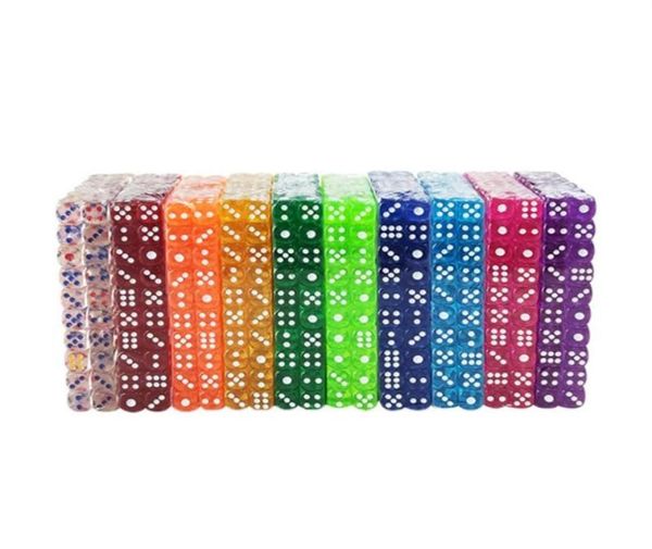 100 pezzi / lotto Gioco di dadi 10 colori acrilico a 6 facce trasparente per giochi per famiglie di feste di club 12mm328Y6145262