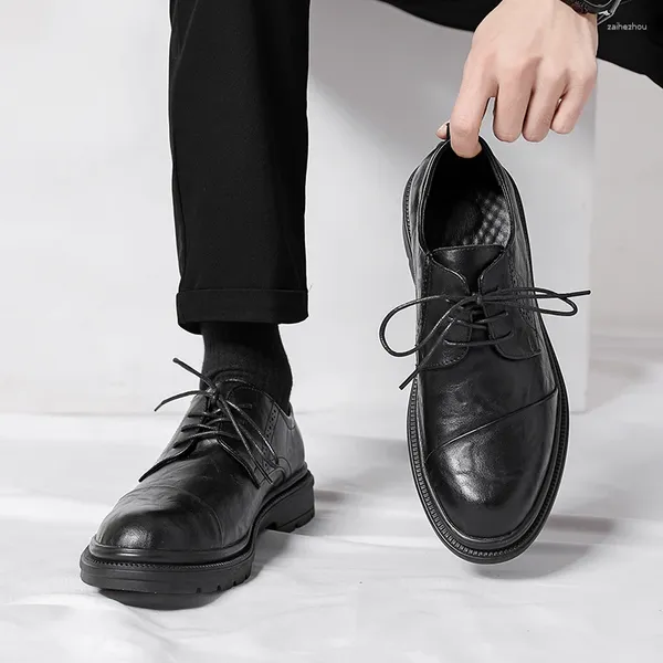 Sapatos casuais masculinos de couro, oxfords com fundo grosso, calçados de couro para caminhada ao ar livre