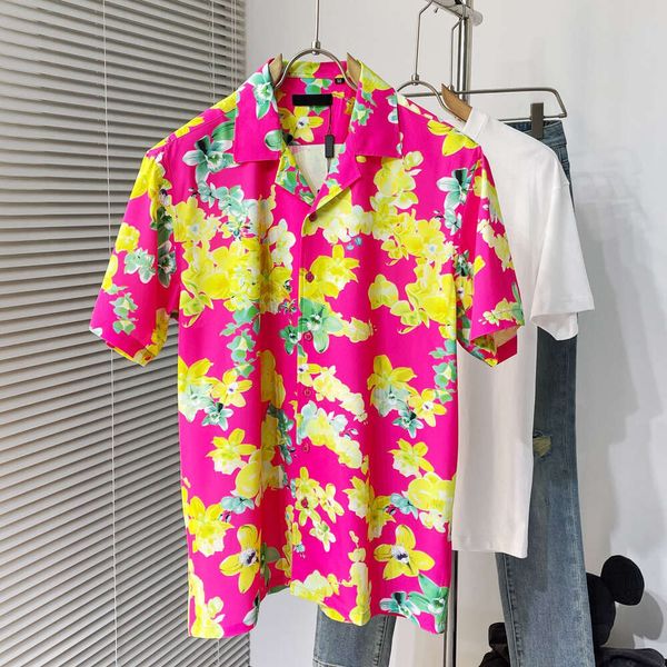 Camisas de moda rosa para homens designer camisas de manga curta dos homens fatos de treino combinando troncos de natação camisas havaianas masculinas estampa floral casual camisas de praia fz2403292