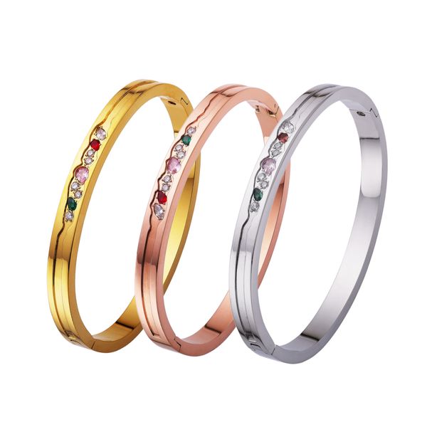 Pulseira de aço inoxidável com fivela irregular de alta qualidade para mulheres transfronteiriças estilo INS europeu e americano incrustado em cor diamante titânio pulseira de aço designer