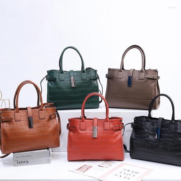 Borsa semplice di grande capacità da donna 2024 Fashion Net Borsa rossa in coccodrillo Borsa a tracolla singola Shopping