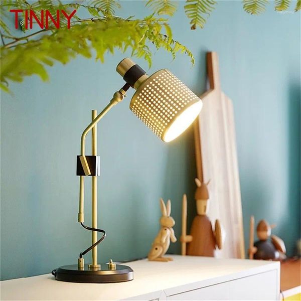 Tischlampen TINNY Postmoderne Lampe Einfaches kreatives Design LED-Schreibtischlichtwinkel einstellbar für Schlafzimmer Wohnzimmer Wohnkultur