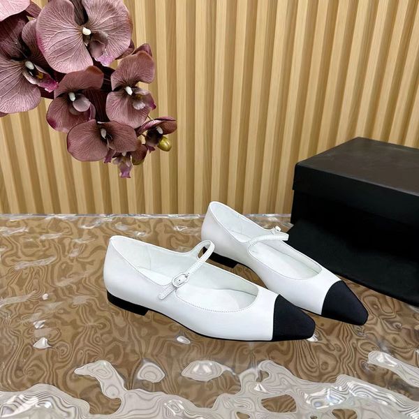 Scarpe designer di marchi di lusso Donne a colori misti Ballet Shoe Round Toe Toe Mary Jeans di alta qualità Ledie in pelle vera pista della passerella 41