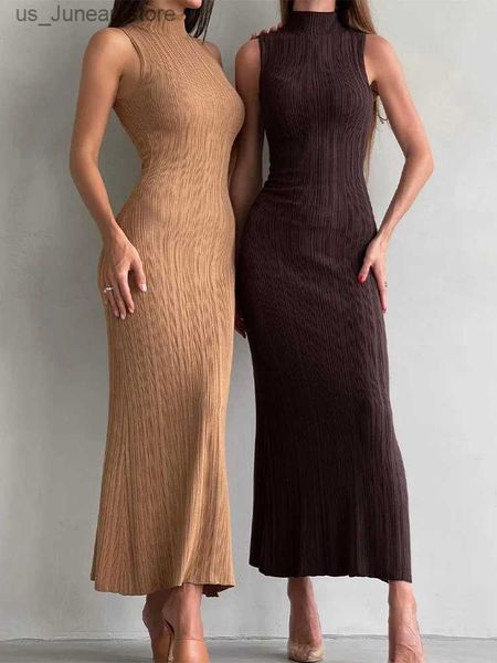 Vestidos casuais básicos com malha de malhas de gola alta com gola alta feminina feminina de moda elegante etono 2023 Vestido de tricô nervoso para mulheres vestido maxi T240330