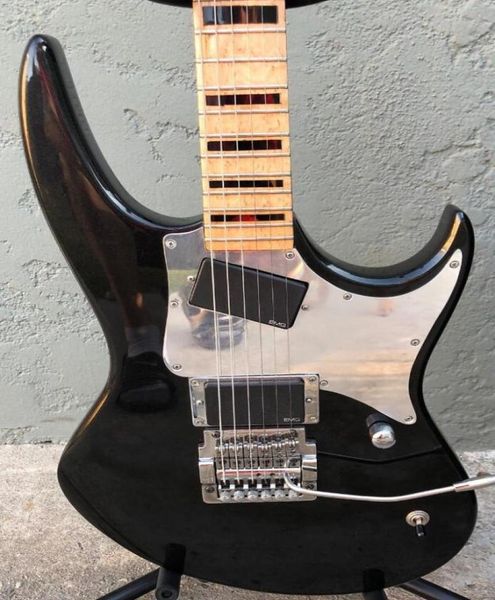 Rare GT Glenn Tipton Metallic Black Chitarra elettrica Dado di bloccaggio Kahler Tremolo Bridge Mirror Battipenna Copia Pickup EMG7084908