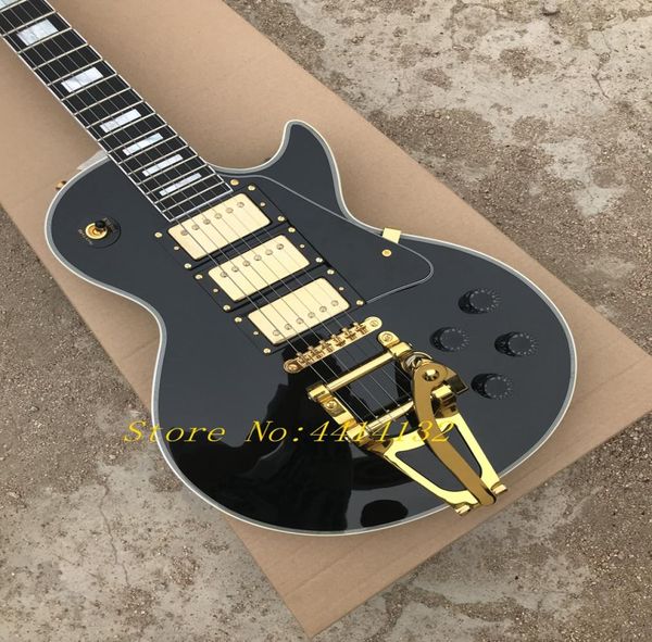 Novo personalizado 1957 3 captador preto guitarra elétrica com sistema de tremolo ouro guitarra elétrica guitarras inteiras de china7200212