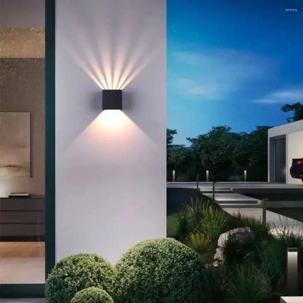 Lampada da parete a LED da giardino con luci esagonali impermeabili, luci esterne, su e giù, a doppia testa, stile semplice