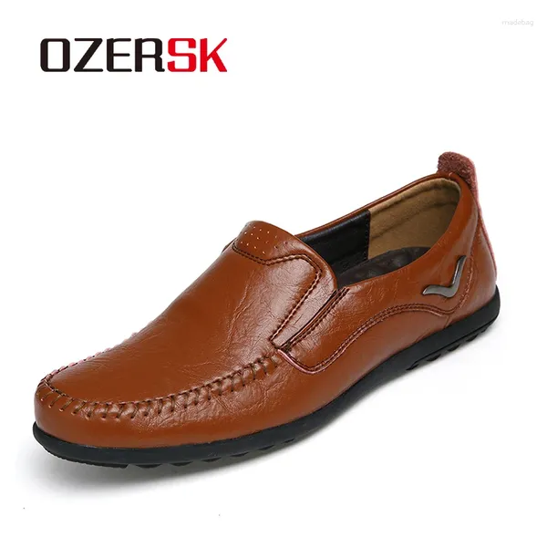 Sapatos casuais ozersk marca moda quatro estações estilo macio mocassins masculinos de alta qualidade couro plana condução mocassins