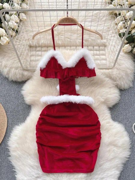 Casual Kleider Mode Frauen Weihnachten Party Rot Patchwork Pelz Samt Halter Bandage Mini Kleid Hohe Taille Sexy Club Aushöhlen backless
