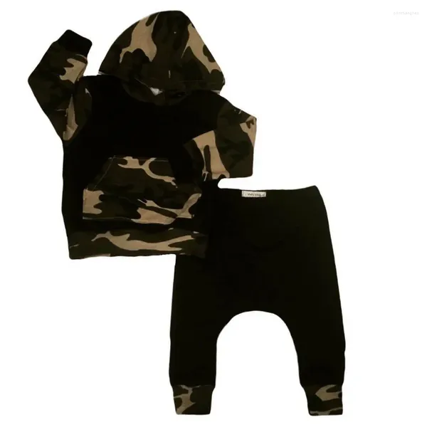 Set di abbigliamento Set di vestiti per neonati nati Top verde militare Pantaloni lunghi caldi con cappuccio per bambini Completi Bay Boy Girl