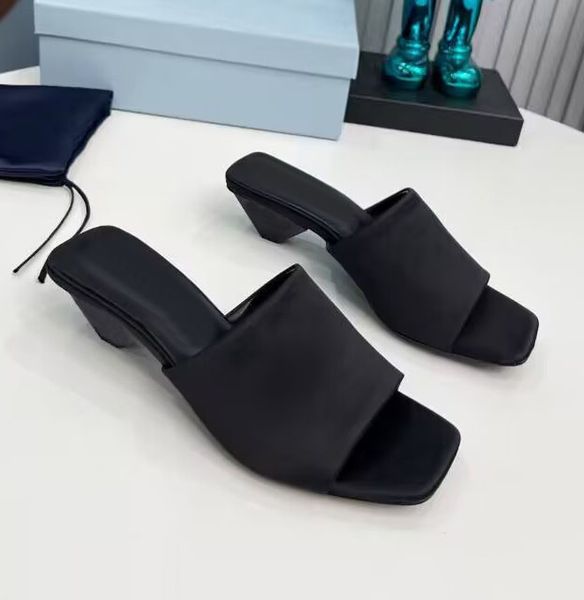 Hohe Version Damen-Sandalen aus echtem Leder, modische One-Line-Riemen aus Seidensamt, niedrige High Heels, Laufstegshows, Partys, Hochzeiten, Strandpantoffeln mit Box