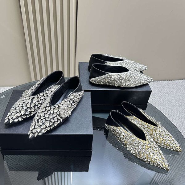 Small Group Crystal Sky Singolo alla moda con tacco piatto a punta a stella per donne che indossano due paia di tacchi con gradino, pantofole Baotou, scarpe basse primaverili e autunnali