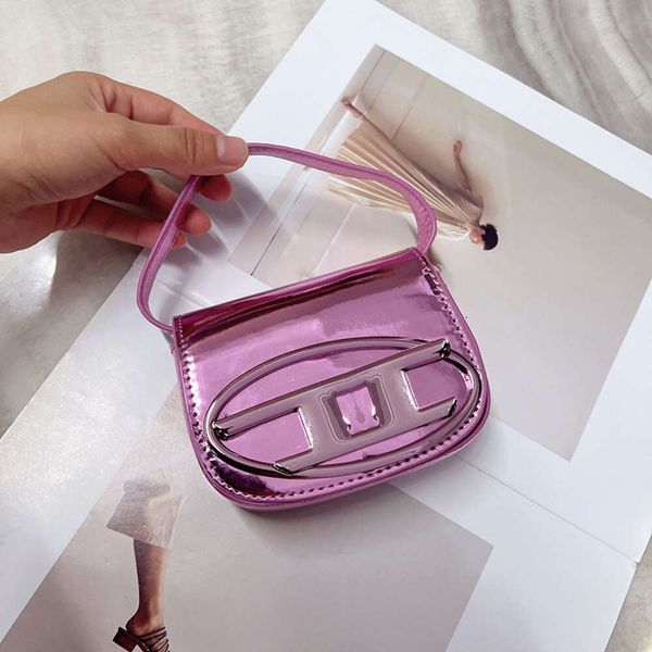 9A Tasarımcı Çanta Mağazaları Fiyatların Patlamasını Görüyor Moda Çok Yönlü Mini Dingdang Çantası El Crossbody Crossbody Little Tatlı Xi Baharatlı Kız