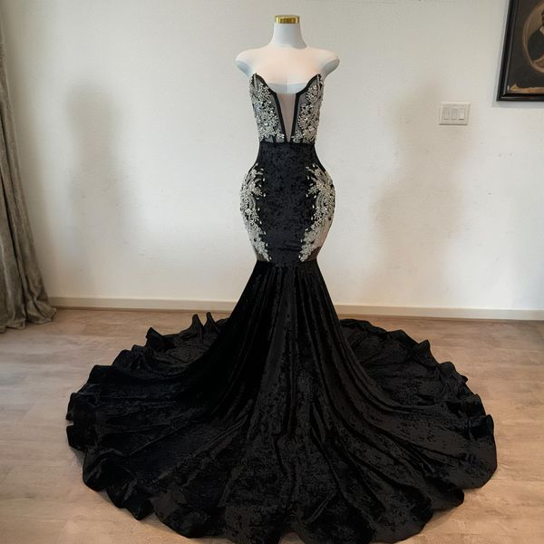 2024 Ballkleider für schwarze Frauen, Illusion-Abendkleider, elegante Illusion, applizierte Strasssteine, Samt, Geburtstagskleid, Verlobungskleider für besondere Anlässe, AM611