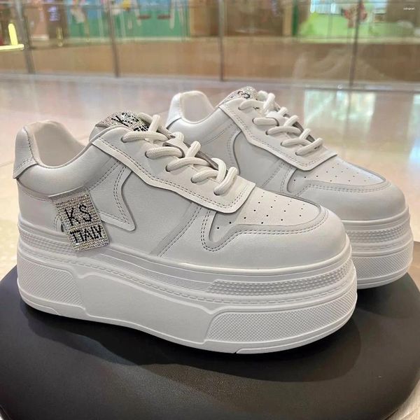 Scarpe Casual Primavera Donne di Lusso Bianco Pelle di Moda Papà Piattaforma Autunno Inverno Tacco Alto 12 Centimetri Ins Scarpe da Ginnastica Della Signora 2024