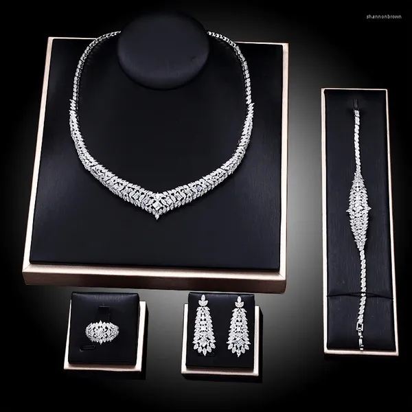 Collana Orecchini Set Moda Donna 4 Pezzi Collane Bianco Cubic Zirconia Sposa Matrimonio Dubai Accessori per feste Arabia Saudita