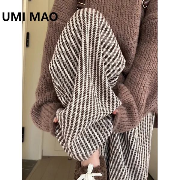 UMI MAO Hohe Taille Hose Vertikal Gestreifte Woll Hose Frauen Herbst Winter Casual Retro Gerade Bein Faul Breite Bein Hosen 240328