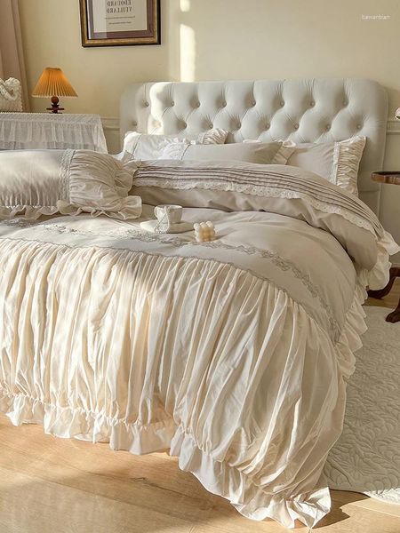 Bettwäsche-Sets, vierteilig, französische Retro-Baumwolle, Heimtextilien, Prinzessinnen-Stil, Spitze, gekräuselter Bettbezug, hochwertiger Bettrock, 1,8 m, extra groß